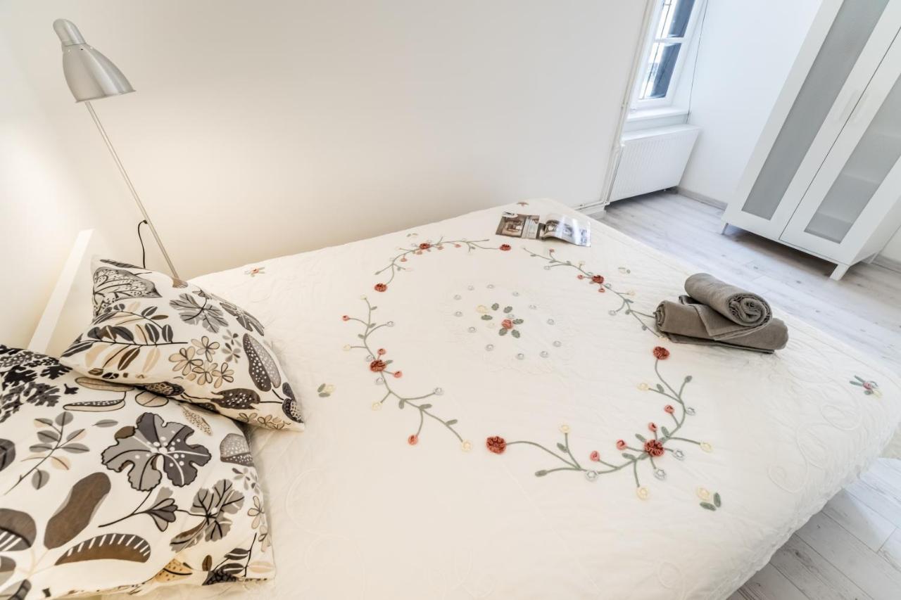 Corbie Downtown Apartment Budapesta Exterior foto